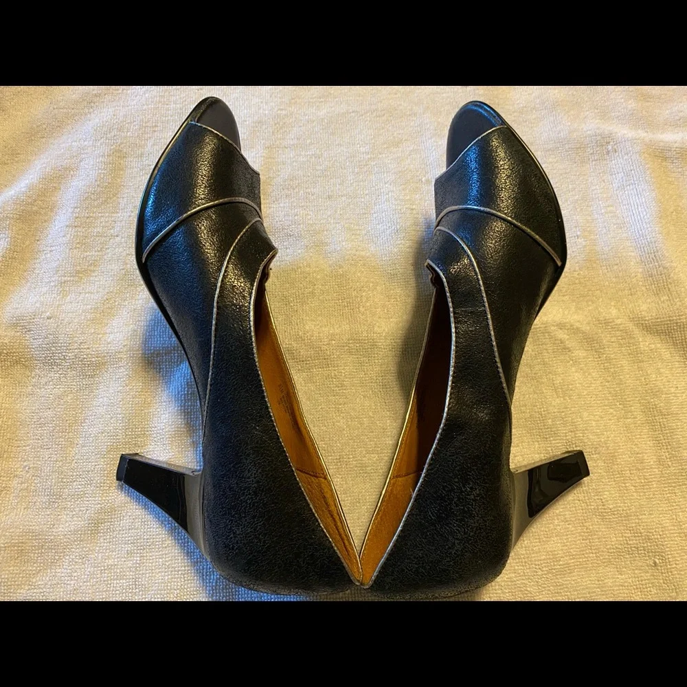 SOFFT Leather Slip On Open Toed‎ Pumps 3.5” heel